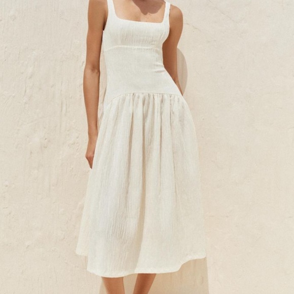 Zara Cream Backless Dress - Picture 4 of 11